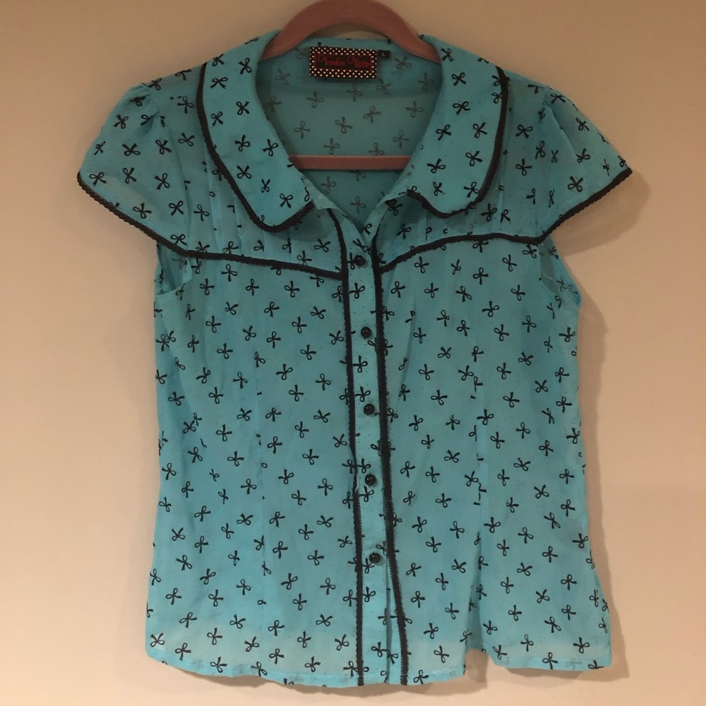 Pin up style top